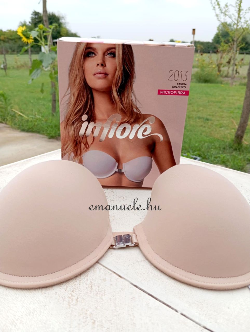 Infiore vállpánt nélküli hátul szilikonos push-up melltartó testszínű Infiore vállpánt nélküli hátul szilikonos push-up melltartó testszínű