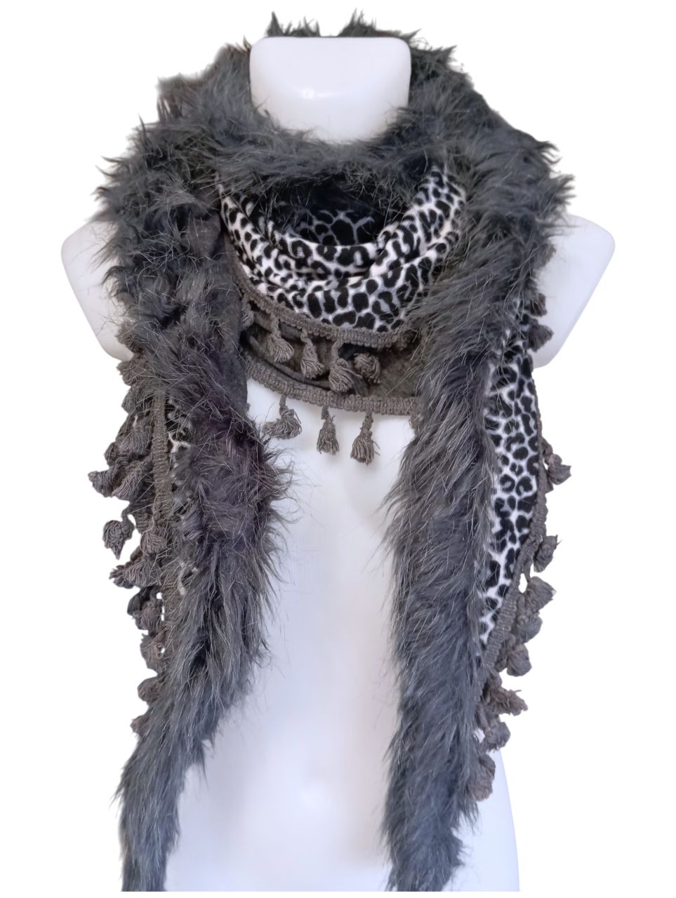 Szőrmés-rojtos szürke sál