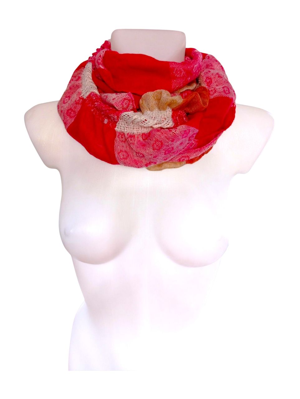 Fodros, rózsaszín kockás női sál