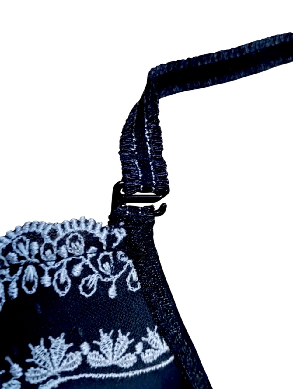 Enjoy Formázott hímzett melltartó Enjoy Formázott hímzett melltartó