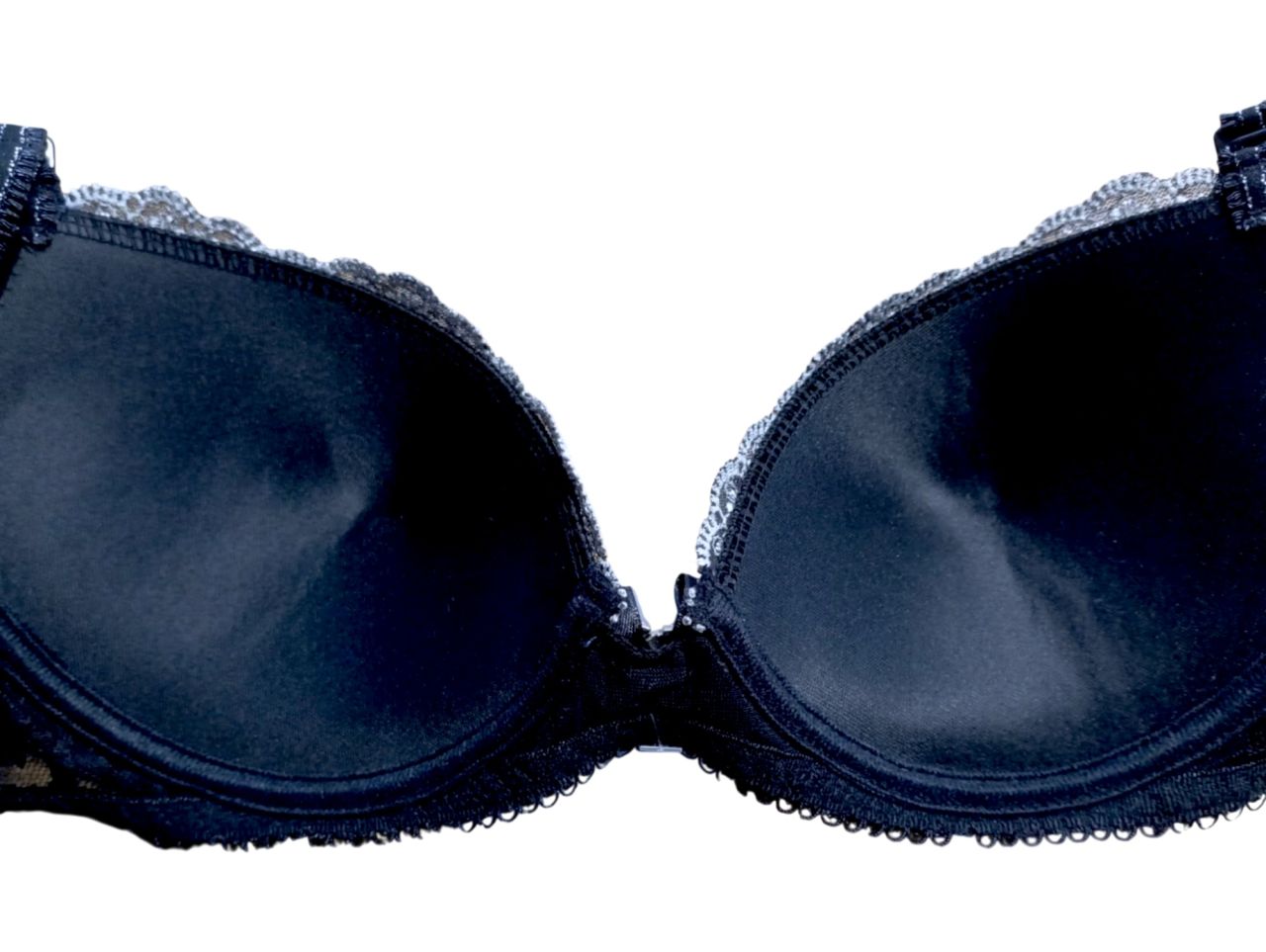 Enjoy Formázott hímzett melltartó Enjoy Formázott hímzett melltartó