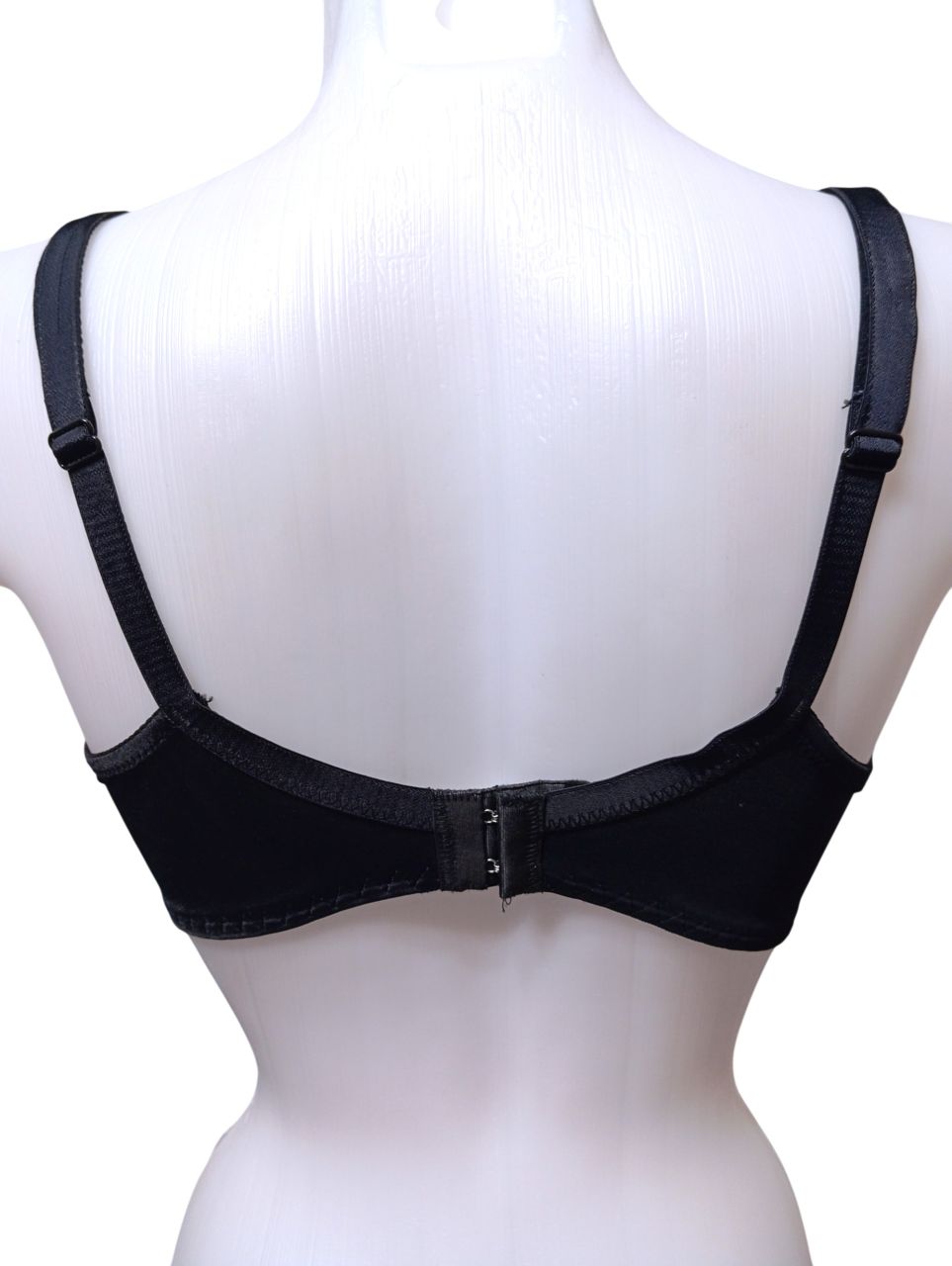 Anlila fekete csipkés merevítős melltartó