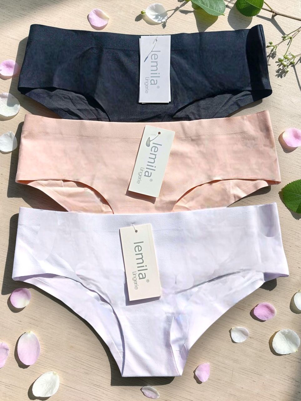 Lemila varrás nélküli brazil alsó, 3db Lemila varrás nélküli brazil alsó, 3db